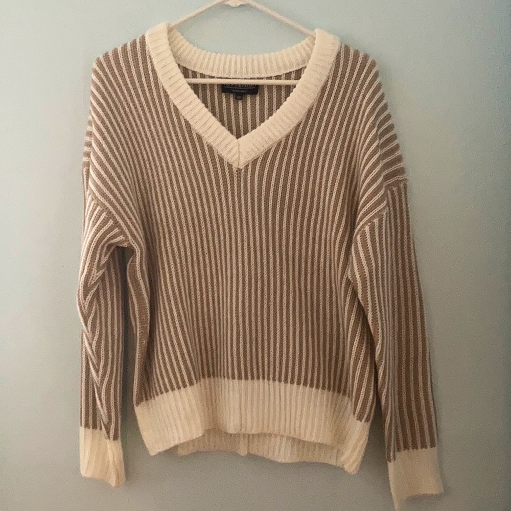 Kittenish, X-Small, Tan/Beige/White, Stripes. BRAND NEW. Mint condition.